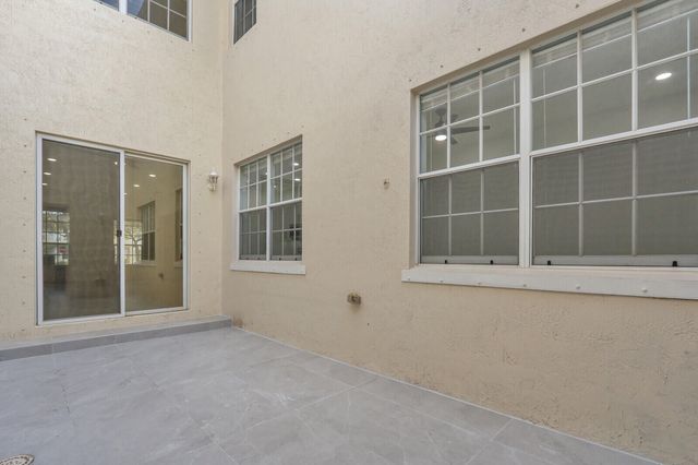 2601 NW 7th Street 2601, Boynton Beach, FL 33426