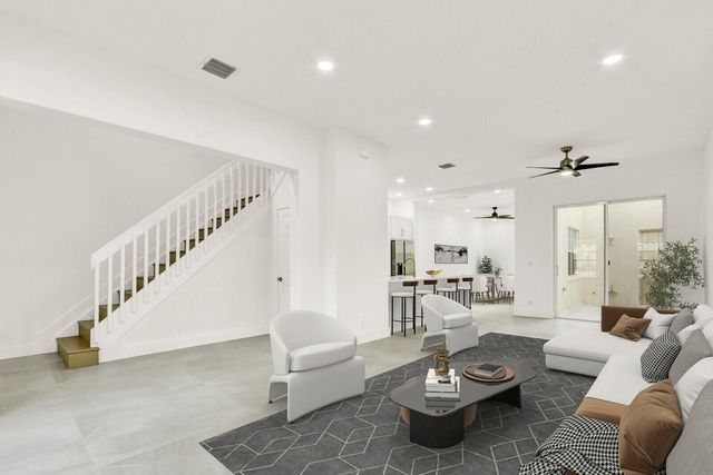 2601 NW 7th Street 2601, Boynton Beach, FL 33426