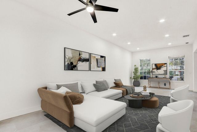 2601 NW 7th Street 2601, Boynton Beach, FL 33426