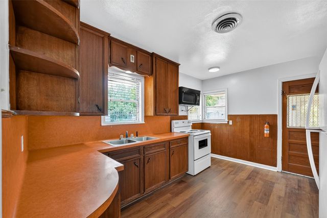 3817 Anita Street, Houston, TX 77004