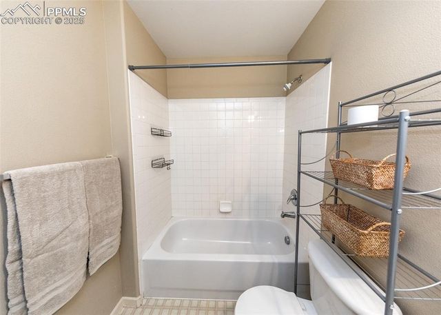 5182 Dovetail Lane, Colorado Springs, CO 80916