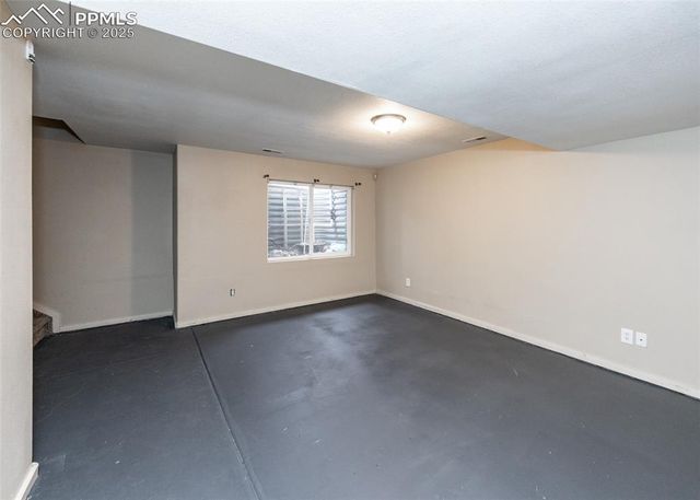 5182 Dovetail Lane, Colorado Springs, CO 80916