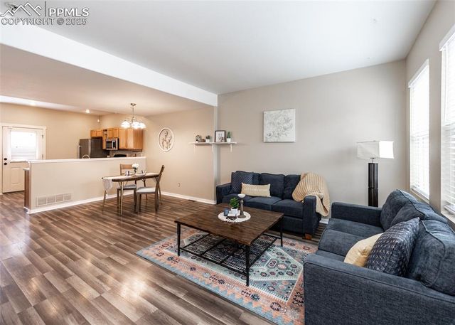 5182 Dovetail Lane, Colorado Springs, CO 80916