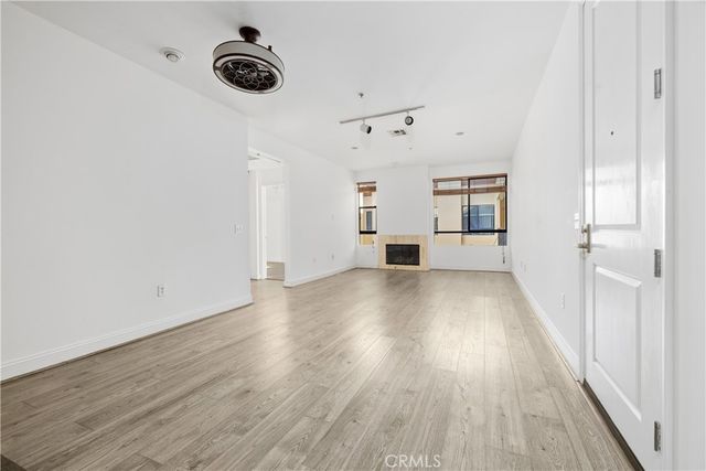 6938 Laurel Canyon Blvd 304, North Hollywood, CA 91605