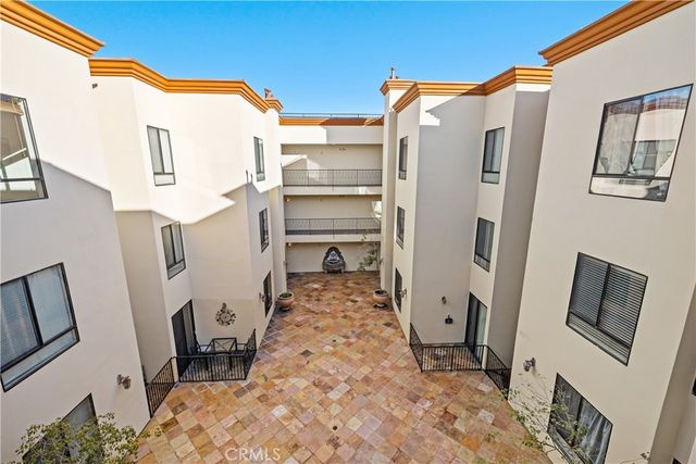 6938 Laurel Canyon Blvd 304, North Hollywood, CA 91605