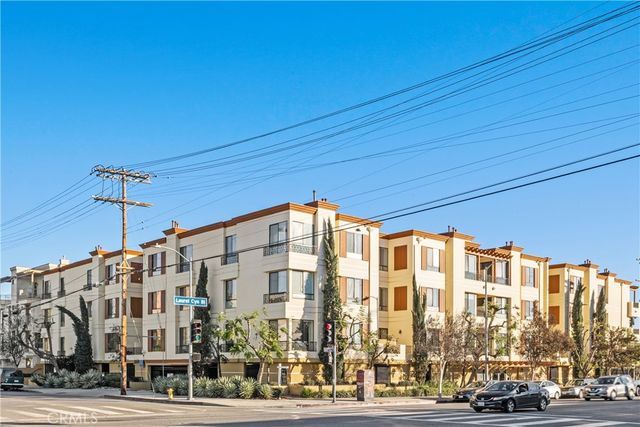 6938 Laurel Canyon Blvd 304, North Hollywood, CA 91605