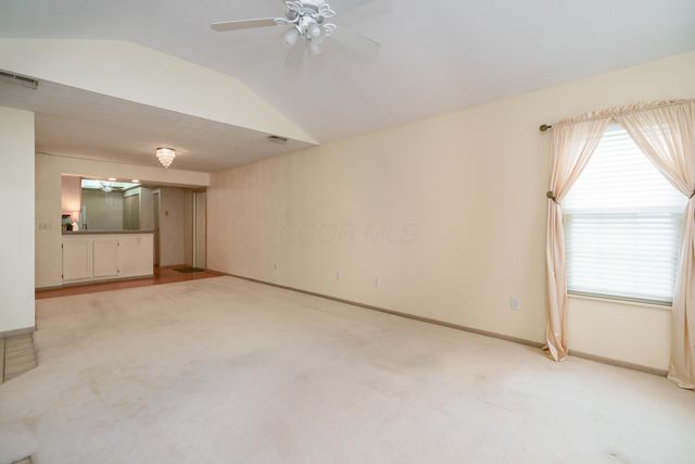 3832 Falls Circle Drive, 22, Hilliard, OH 43026