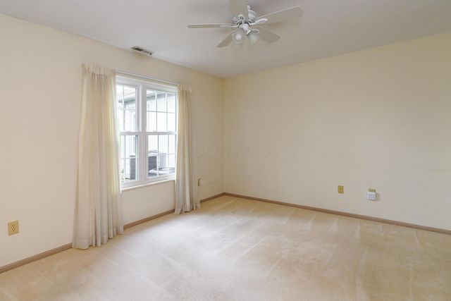 3832 Falls Circle Drive, 22, Hilliard, OH 43026