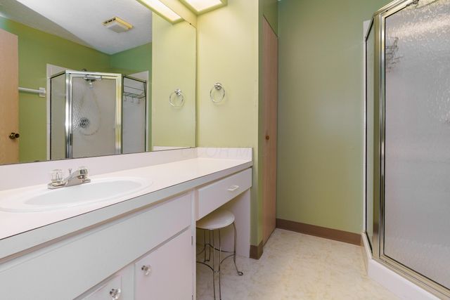 3832 Falls Circle Drive, 22, Hilliard, OH 43026