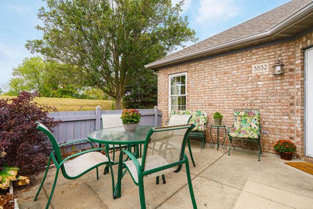 3832 Falls Circle Drive, 22, Hilliard, OH 43026