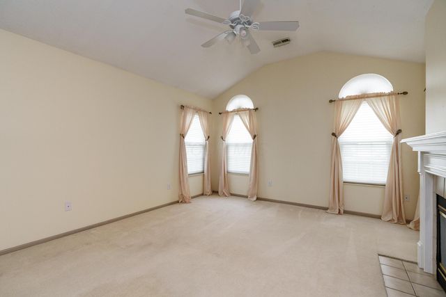 3832 Falls Circle Drive, 22, Hilliard, OH 43026