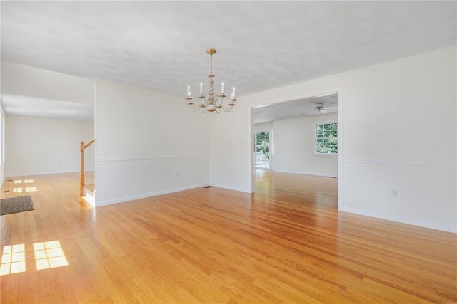 10 GINGER Trail, Coventry, RI 02816