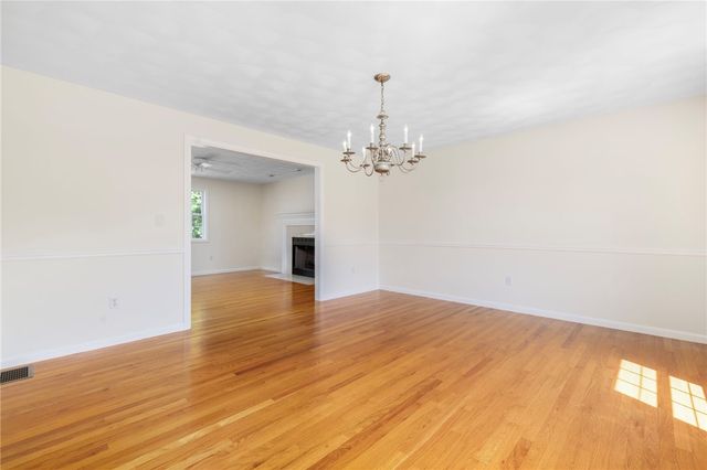 10 GINGER Trail, Coventry, RI 02816