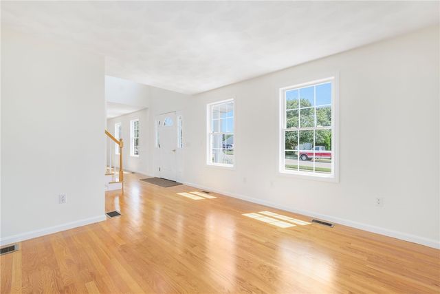 10 GINGER Trail, Coventry, RI 02816