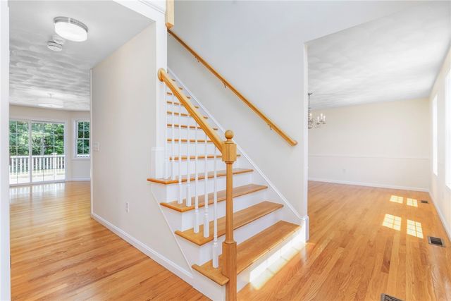 10 GINGER Trail, Coventry, RI 02816