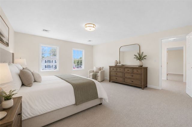 10 GINGER Trail, Coventry, RI 02816