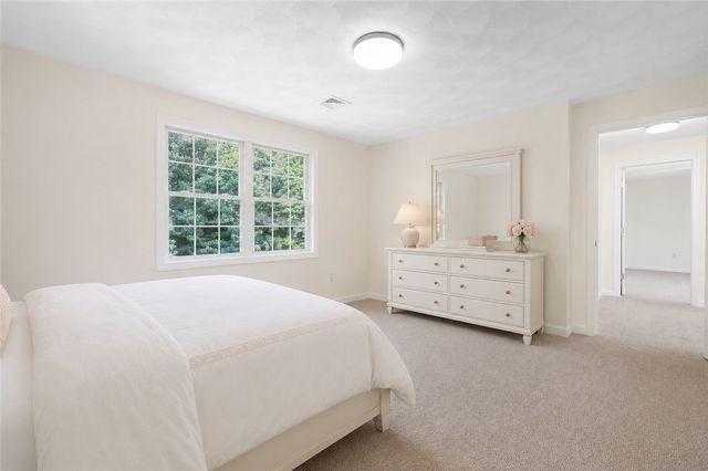10 GINGER Trail, Coventry, RI 02816