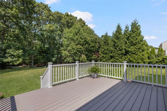 10 GINGER Trail, Coventry, RI 02816
