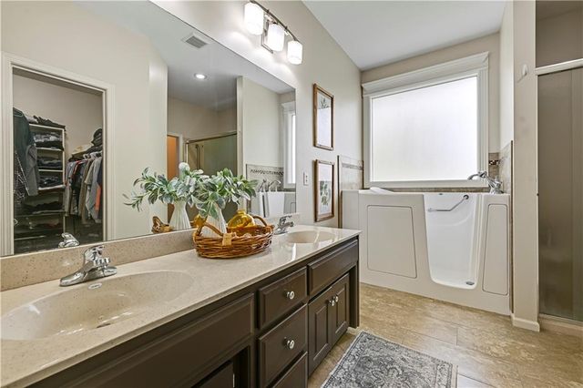 24012 Augusta Court, Paola, KS 66071