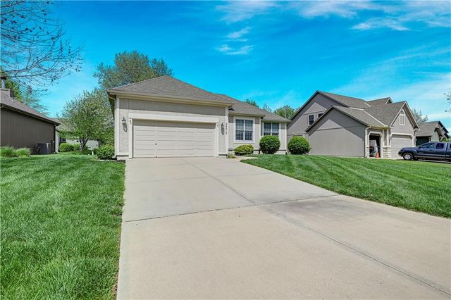 24012 Augusta Court, Paola, KS 66071