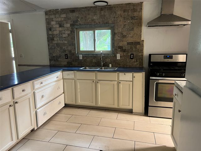 3364 Meriwether Road, Shreveport, LA 71108