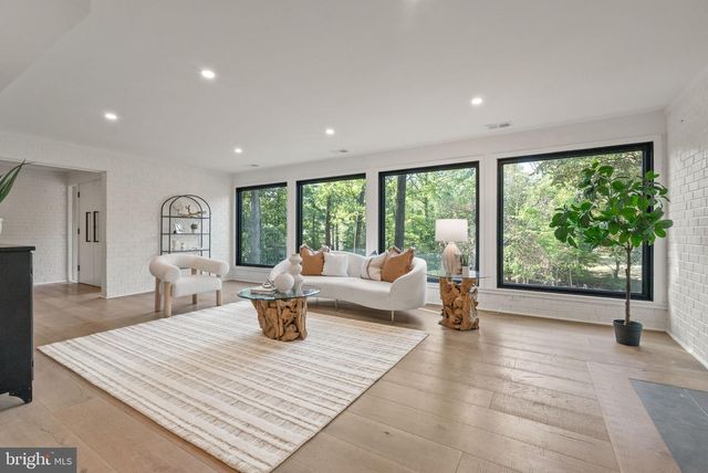 1335 N PEGRAM ST N, Alexandria, VA 22304