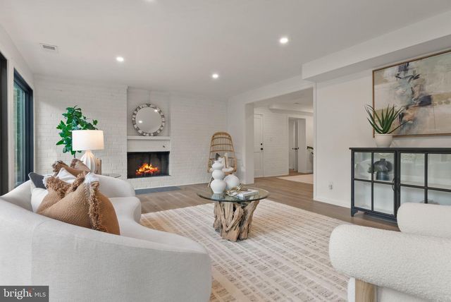 1335 N PEGRAM ST N, Alexandria, VA 22304