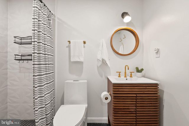 1335 N PEGRAM ST N, Alexandria, VA 22304