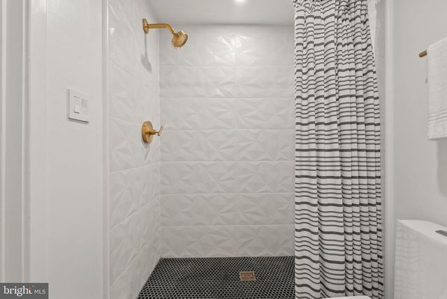 1335 N PEGRAM ST N, Alexandria, VA 22304