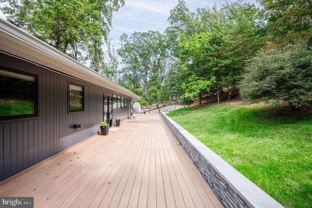 1335 N PEGRAM ST N, Alexandria, VA 22304