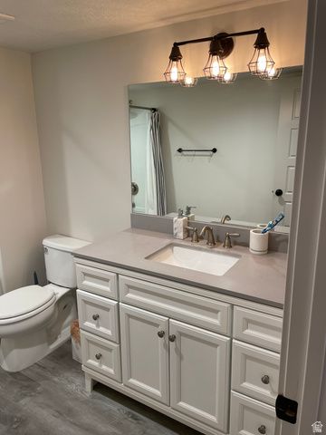 1372 W 400 S, Syracuse, UT 84075