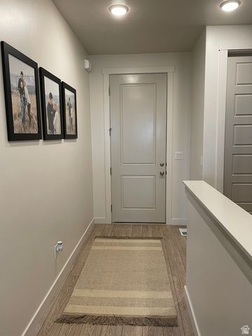 1372 W 400 S, Syracuse, UT 84075