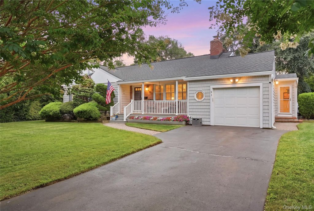 2 Baltic Place, Amity Harbor, NY 11701 — photo 2