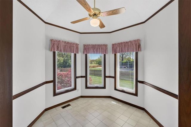 4933 SW Raintree Parkway, Lee's Summit, MO 64082