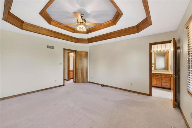 4933 SW Raintree Parkway, Lee's Summit, MO 64082
