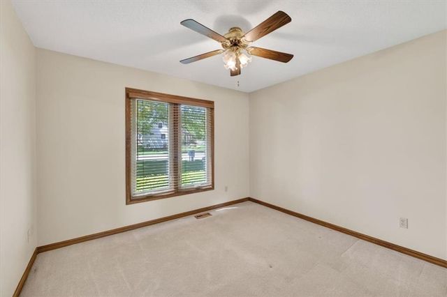 4933 SW Raintree Parkway, Lee's Summit, MO 64082