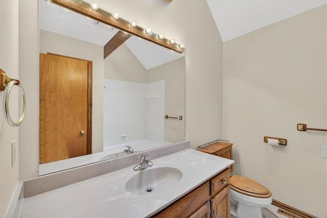 4933 SW Raintree Parkway, Lee's Summit, MO 64082
