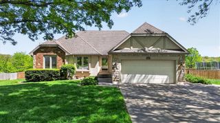 4933 SW Raintree Parkway, Lee's Summit, MO 64082