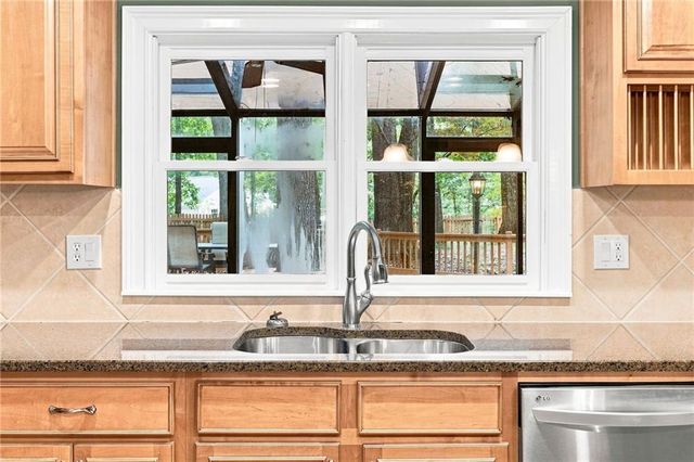 412 Pebblestone Court SE, Marietta, GA 30067