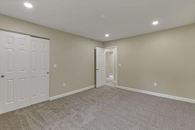 53 3rd Avenue SW, Pataskala, OH 43062