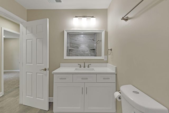 53 3rd Avenue SW, Pataskala, OH 43062