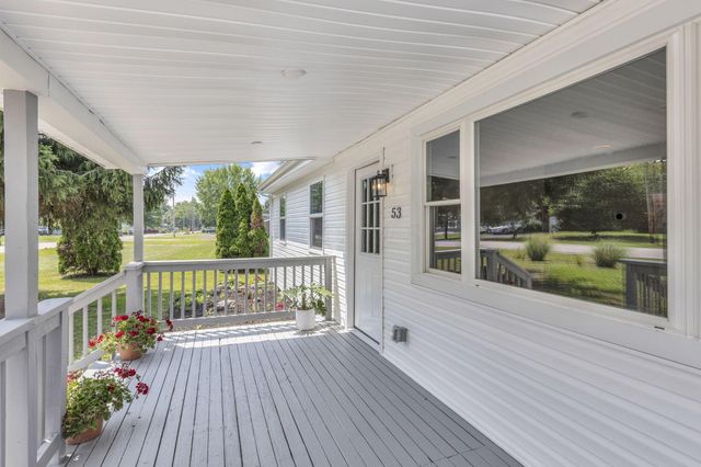 53 3rd Avenue SW, Pataskala, OH 43062