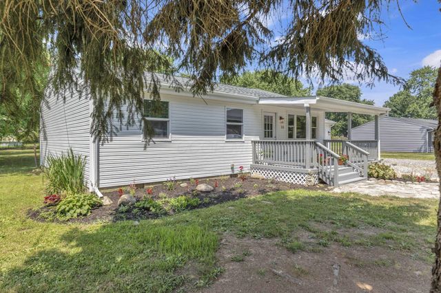 53 3rd Avenue SW, Pataskala, OH 43062
