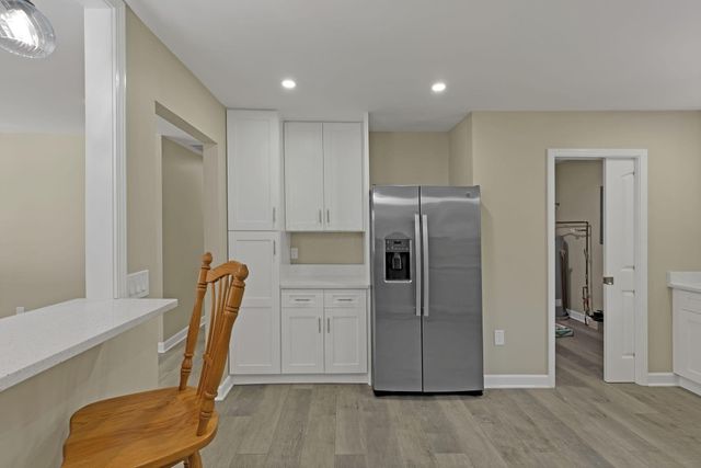 53 3rd Avenue SW, Pataskala, OH 43062