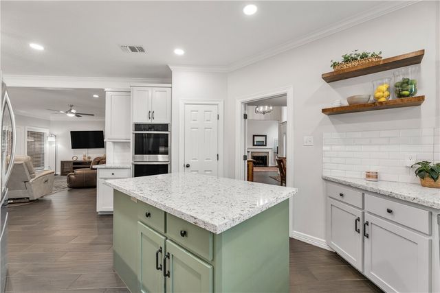 9310 Amberwood Court, College Station, TX 77845