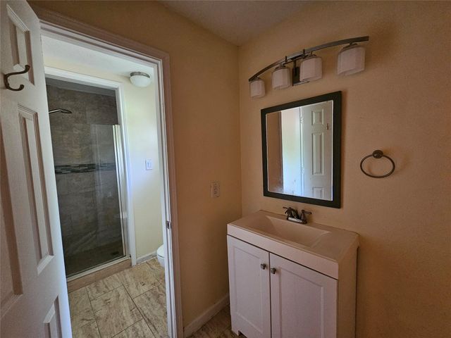 132 Otter Trail, Lake Jackson, TX 77566