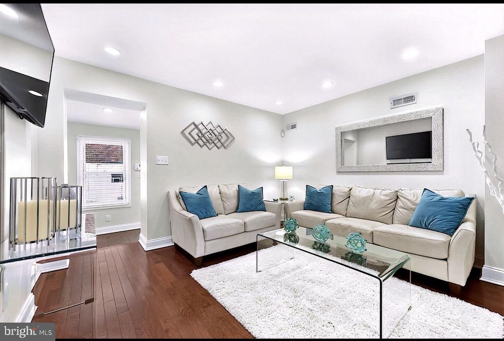 2815 S SMEDLEY ST, PHILADELPHIA, PA 19145 — photo 3
