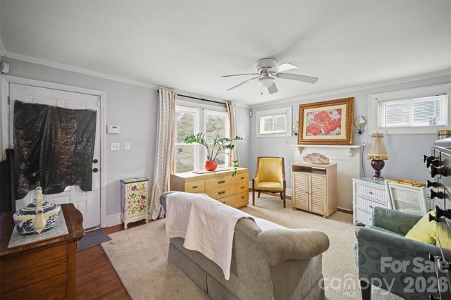 222 N Linwood Avenue, Charlotte, NC 28216