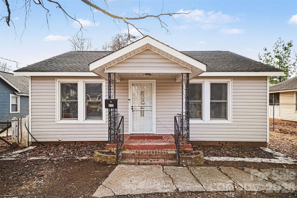 222 N Linwood Avenue, Charlotte, NC 28216