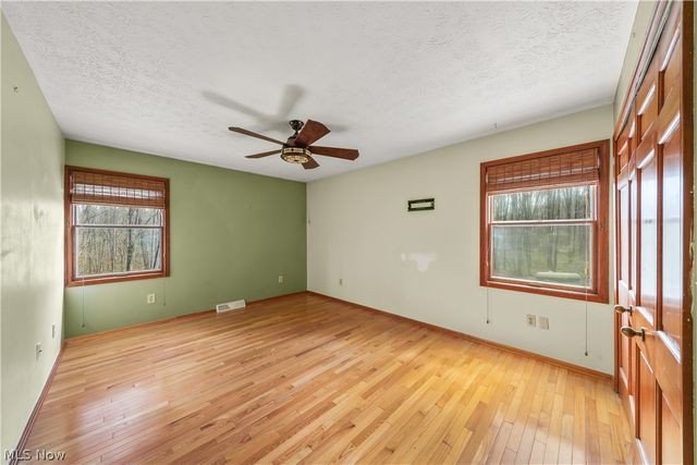 5300 Hayes Road, Ravenna, OH 44266